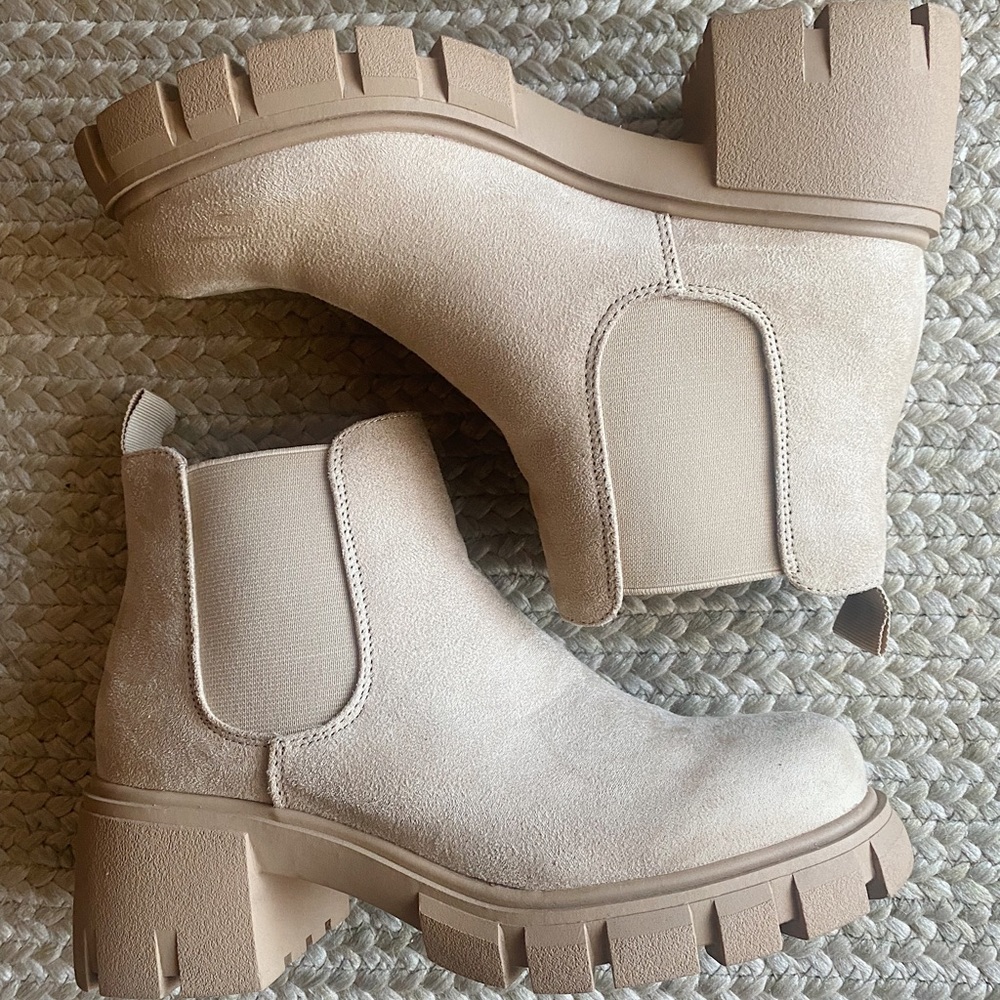 SODA Chunky Chelsea Womens Clay Boots